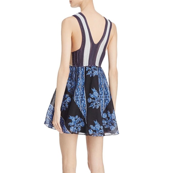 Free People CROCHETED MINI DRESS medium - Picture 2 of 10